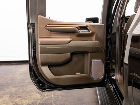 Used 2024 GMC Sierra 1500 Denali w/ Denali Reserve Package image 42