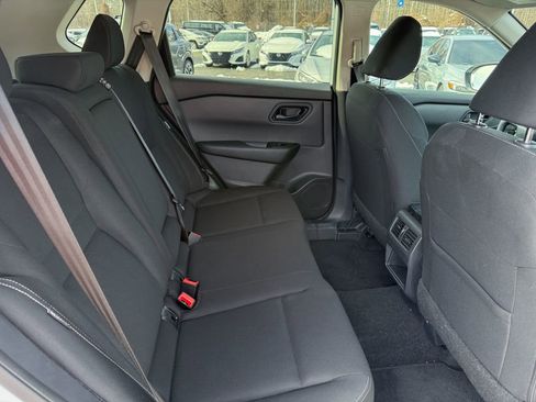 Certified 2025 Nissan Rogue S image 18