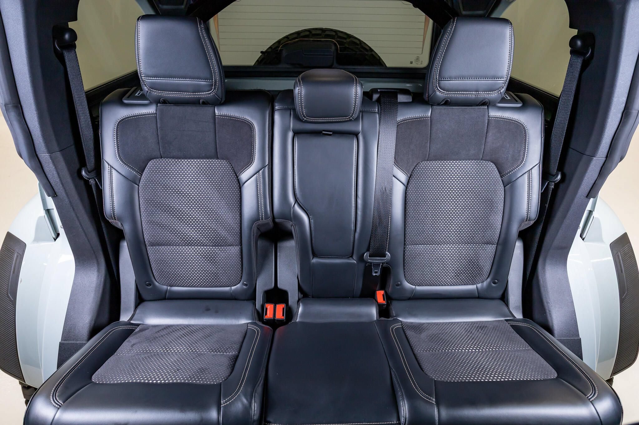 Used 2024 Ford Bronco Raptor w/ Interior Carbon Fiber Pack 6 AWD/4WD image 36