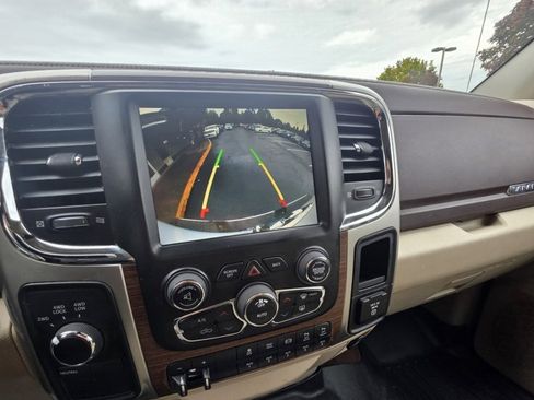 Used 2016 RAM 2500 Laramie w/ Convenience Group image 10