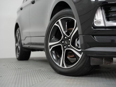 Used 2019 Ford Edge ST w/ Convenience Package image 17