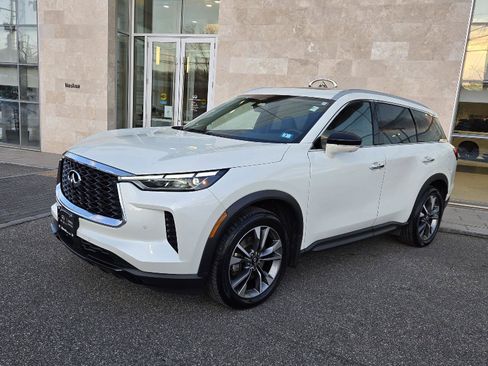 Certified 2023 INFINITI QX60 Luxe image 2