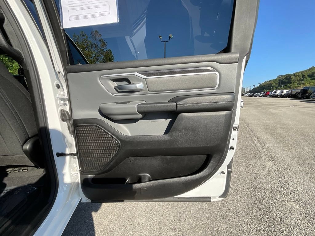 Used 2023 RAM 1500 Big Horn AWD/4WD image 23