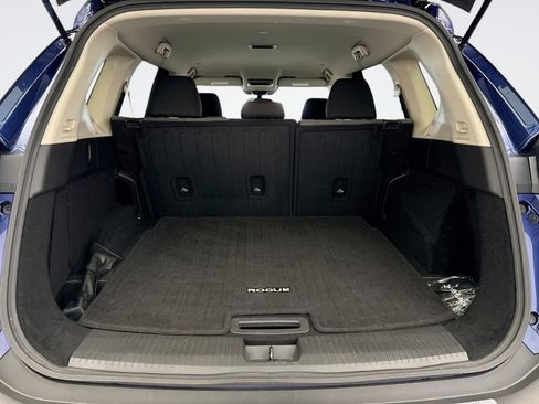 Used 2023 Nissan Rogue SV image 24