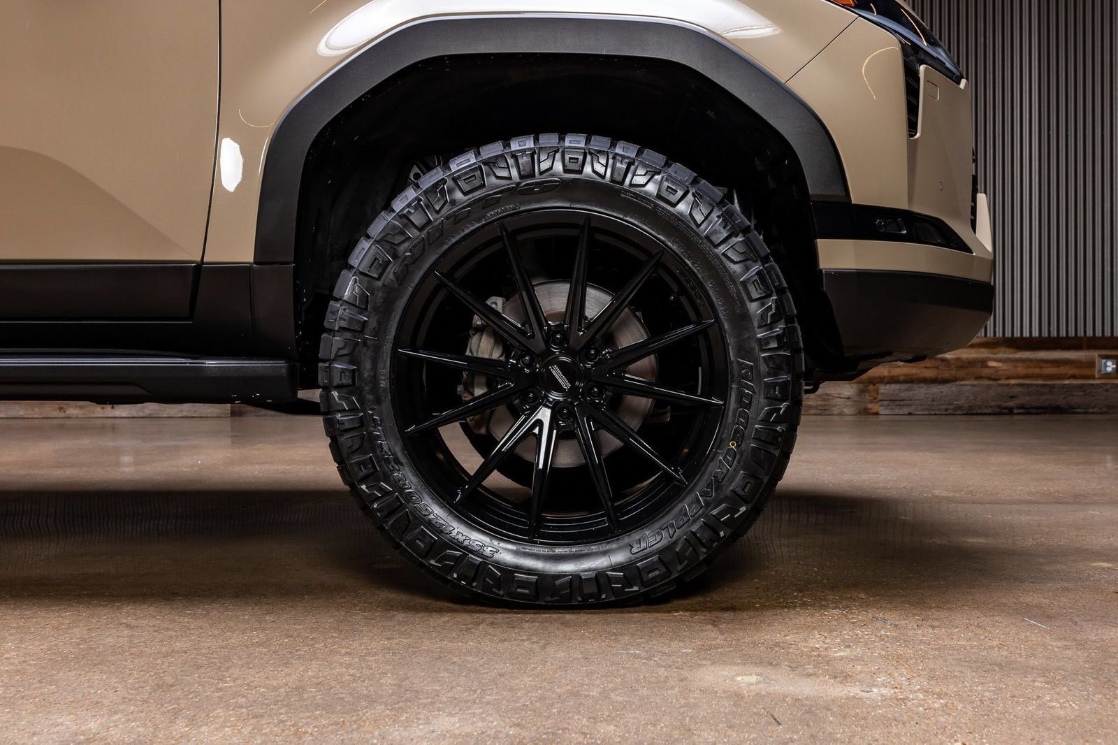 Used 2024 Lexus GX 550 AWD/4WD image 12