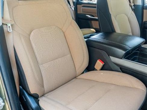 Used 2020 RAM 1500 Big Horn AWD/4WD image 45