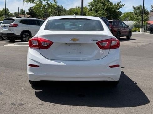 Used 2016 Chevrolet Cruze Premier FWD image 3