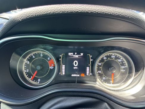 Used 2019 Jeep Cherokee Latitude w/ Popular Appearance Group image 20