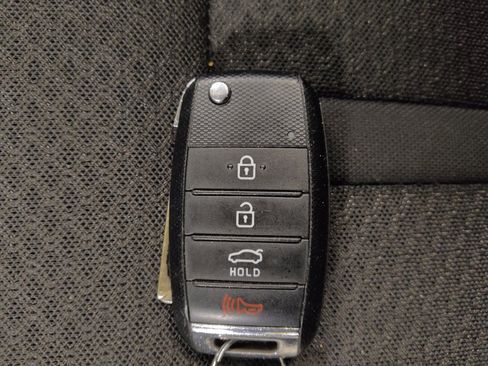 Used 2017 Kia Optima LX image 32