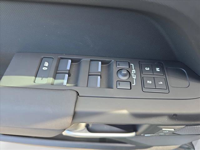 New 2026 Land Rover Defender 110 S AWD/4WD image 27