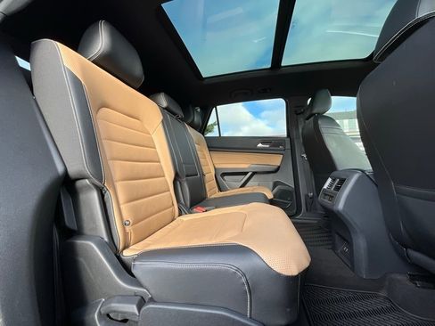 Used 2022 Volkswagen Atlas Cross Sport SEL Premium R-Line image 13