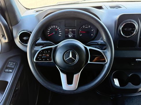Used 2021 Mercedes-Benz Sprinter 2500 w/ Driver Convenience Package image 17