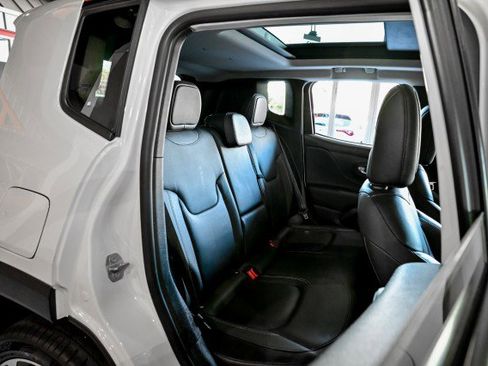 Used 2022 Jeep Renegade Limited w/ Sun, Sound & Wheels Group image 22