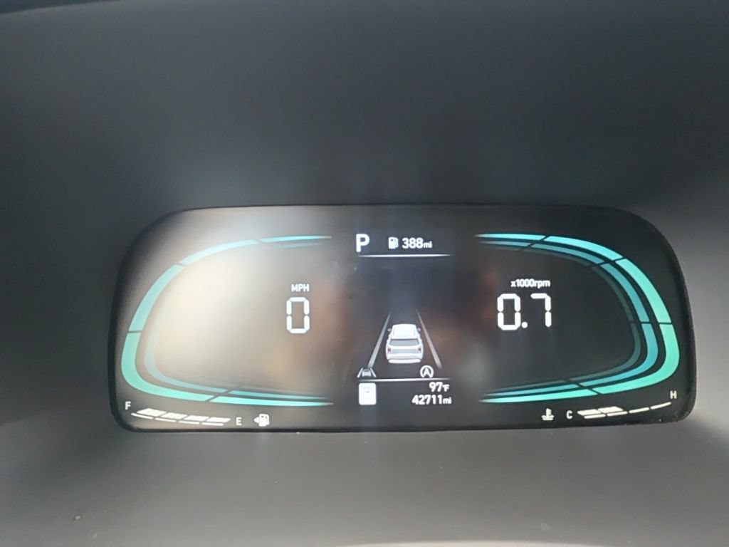 Used 2025 Hyundai Palisade SEL FWD image 29