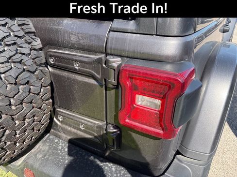 Used 2025 Jeep Wrangler Unlimited Rubicon w/ Safety Group AWD/4WD image 10