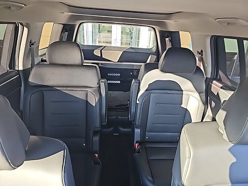 New 2026 Hyundai Santa Fe Limited AWD/4WD image 30