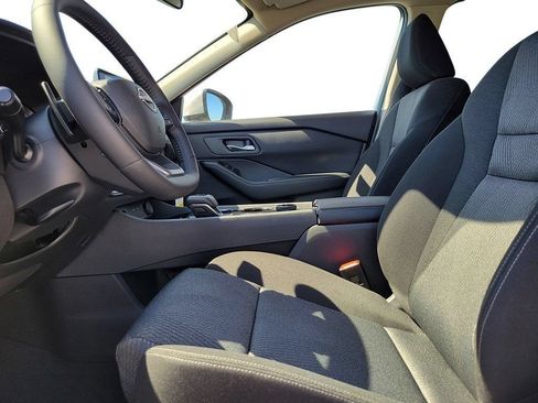 New 2025 Nissan Rogue SV AWD/4WD image 25