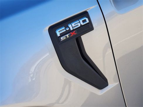 Used 2022 Ford F150 XL w/ STX Appearance Package image 12