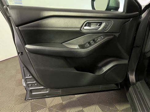 Certified 2024 Nissan Rogue SL w/ SL Premium Package image 21