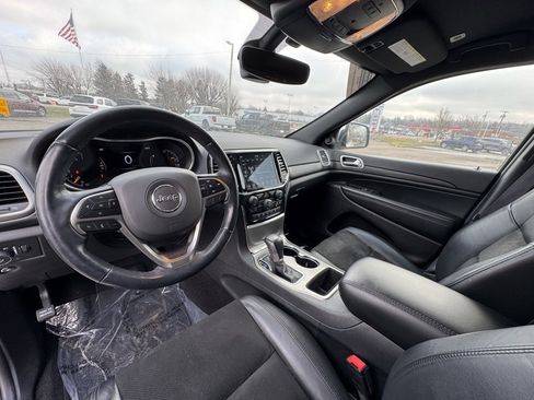 Used 2022 Jeep Grand Cherokee Laredo X image 21