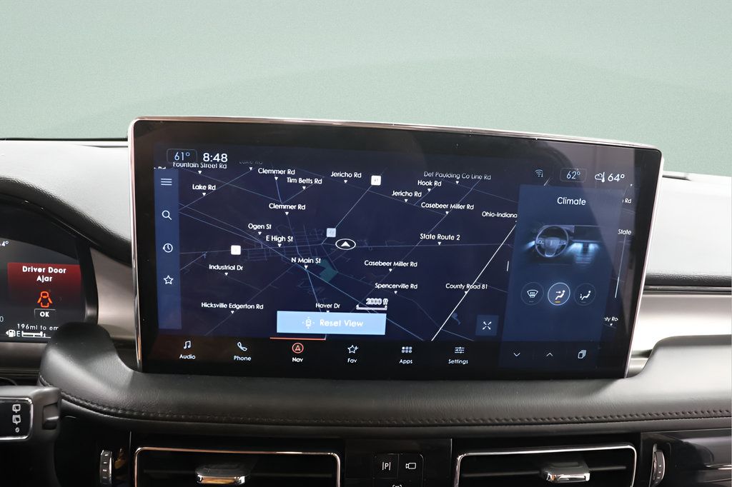 Used 2023 Lincoln Nautilus FWD w/ Premium Package image 13