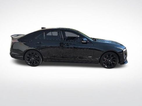 Used 2022 Cadillac CT4 V w/ LPO, ONYX Package AWD/4WD image 9