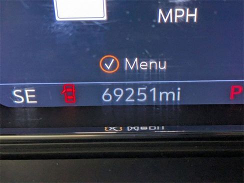 Used 2021 GMC Yukon XL Denali image 20