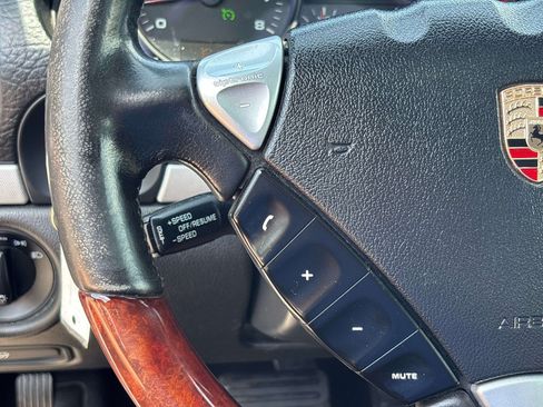 Used 2010 Porsche Cayenne AWD/4WD image 15