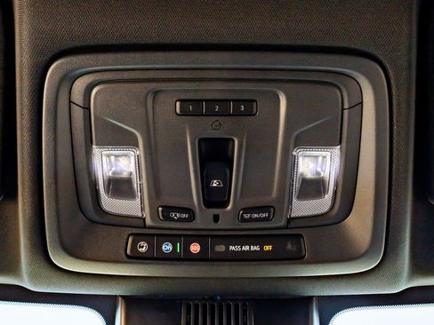 Used 2024 Chevrolet Silverado 1500 High Country w/ Technology Package image 28