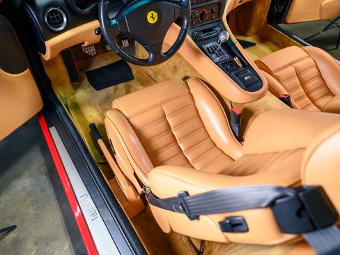 Used 1999 Ferrari 550 Maranello Coupe image 35