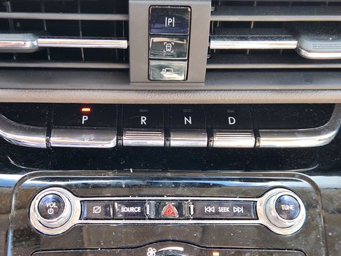 Used 2020 Lincoln Corsair Reserve w/ Equipment Group 201A FWD image 13