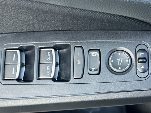 Used 2022 Honda Civic Sport image 11