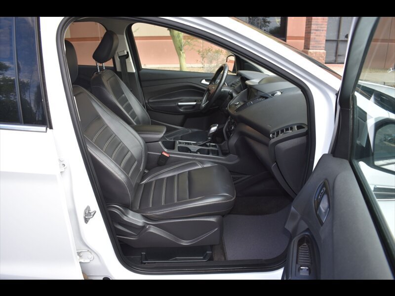 Used 2019 Ford Escape SEL FWD image 32