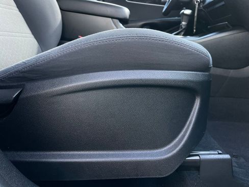 Used 2019 Kia Sorento LX image 28