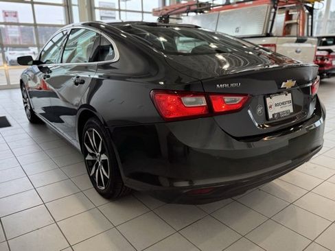 Used 2017 Chevrolet Malibu LT w/ Driver Confidence Package image 36