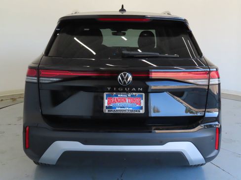 New 2025 Volkswagen Tiguan S image 5