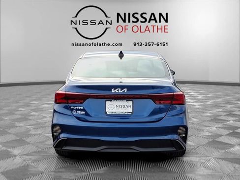 Used 2023 Kia Forte LXS image 5