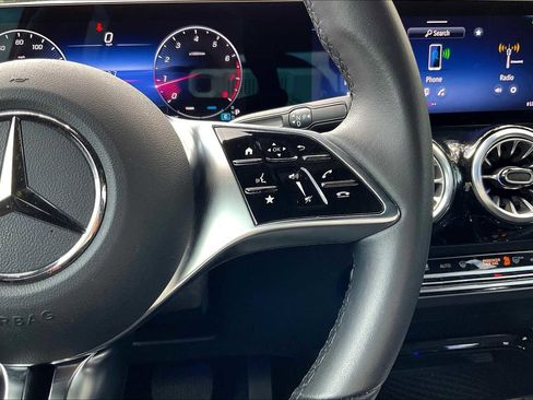 Certified 2025 Mercedes-Benz GLA 250 image 20