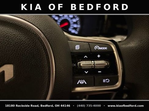 Certified 2023 Kia Sorento LX FWD image 19