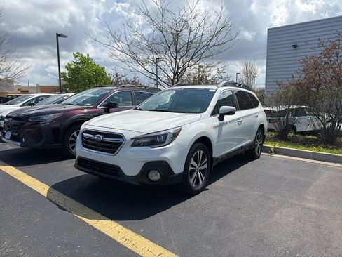 Used 2018 Subaru Outback 2.5i Limited AWD/4WD image 3