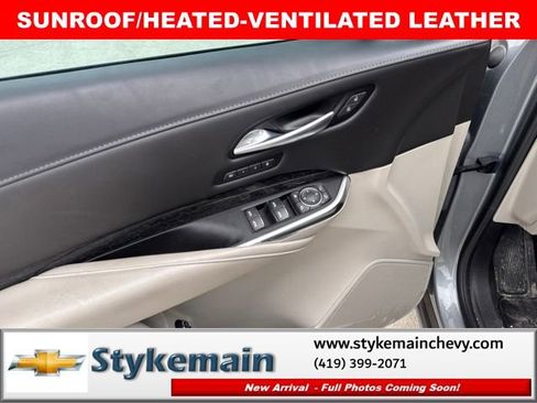 Used 2023 Cadillac XT4 Premium Luxury w/ Enhanced Visibility Package FWD image 25