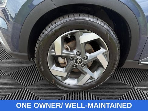 Used 2023 Hyundai Venue Limited FWD image 15