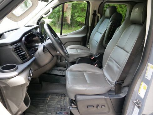 Used 2021 Ford Transit 150 Low Roof AWD image 3