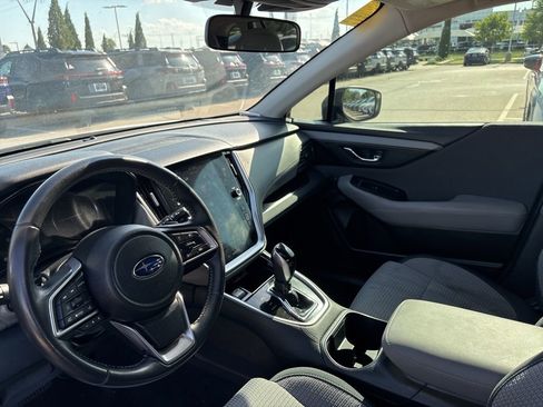 Used 2023 Subaru Outback Premium AWD/4WD image 4