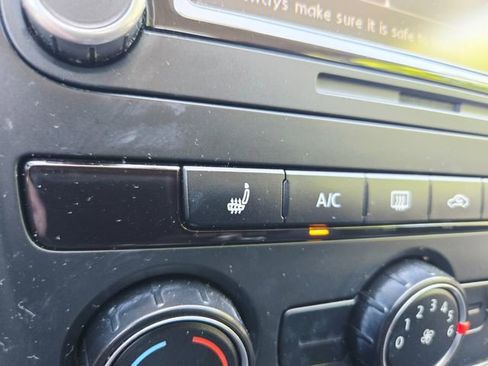 Used 2015 Volkswagen Passat 1.8T Limited Edition FWD image 26