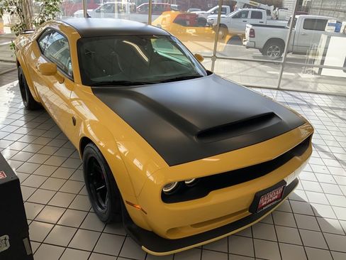 Used 2018 Dodge Challenger SRT Demon image 3