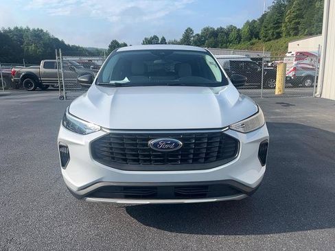 Certified 2025 Ford Escape Active w/ Tech Pack #1 AWD/4WD image 2