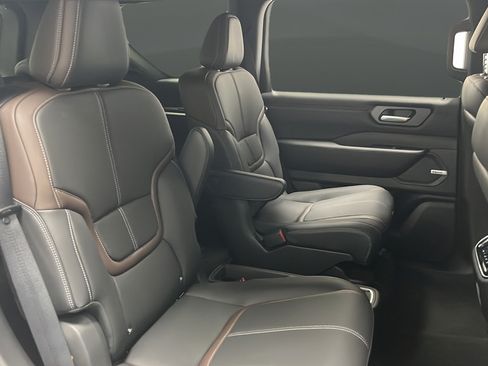 Used 2026 Nissan Armada SL w/ Captain's Chari Seat Package AWD/4WD image 24