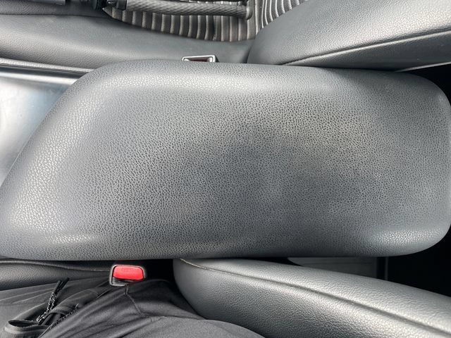 Used 2018 Toyota Camry SE w/ Audio Package FWD image 17