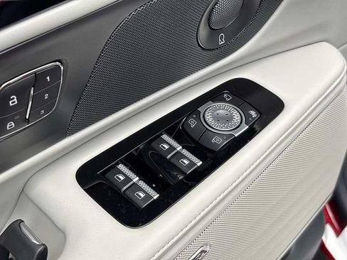 New 2026 Lincoln Nautilus Reserve AWD/4WD image 21